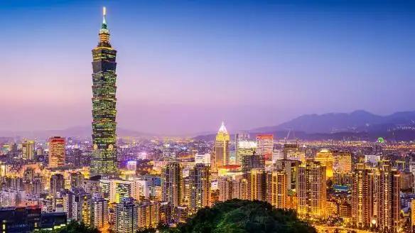 解放台湾很可能会采用解放天津时的策略。也就是说，解放军会先给台湾一个交出权力的最