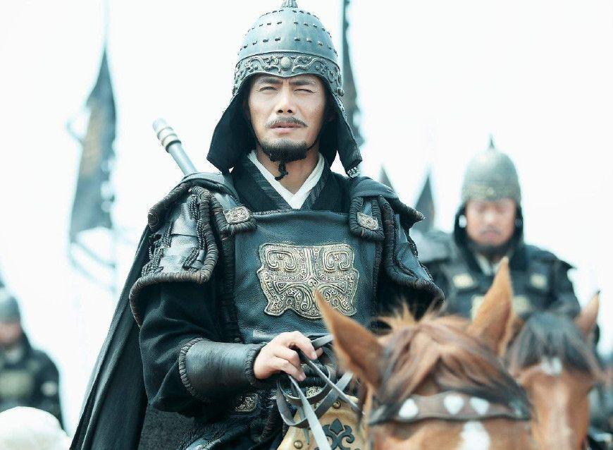 下邳城破，吕布麾下两大顶级猛将，走出截然相反两条路。

高顺缄口不言，直面曹操屠