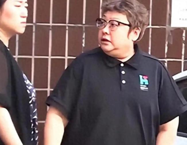 市监局已经正式立案！2人小公司拿走韩红基金会6000万救护车大单！基金会也给出了