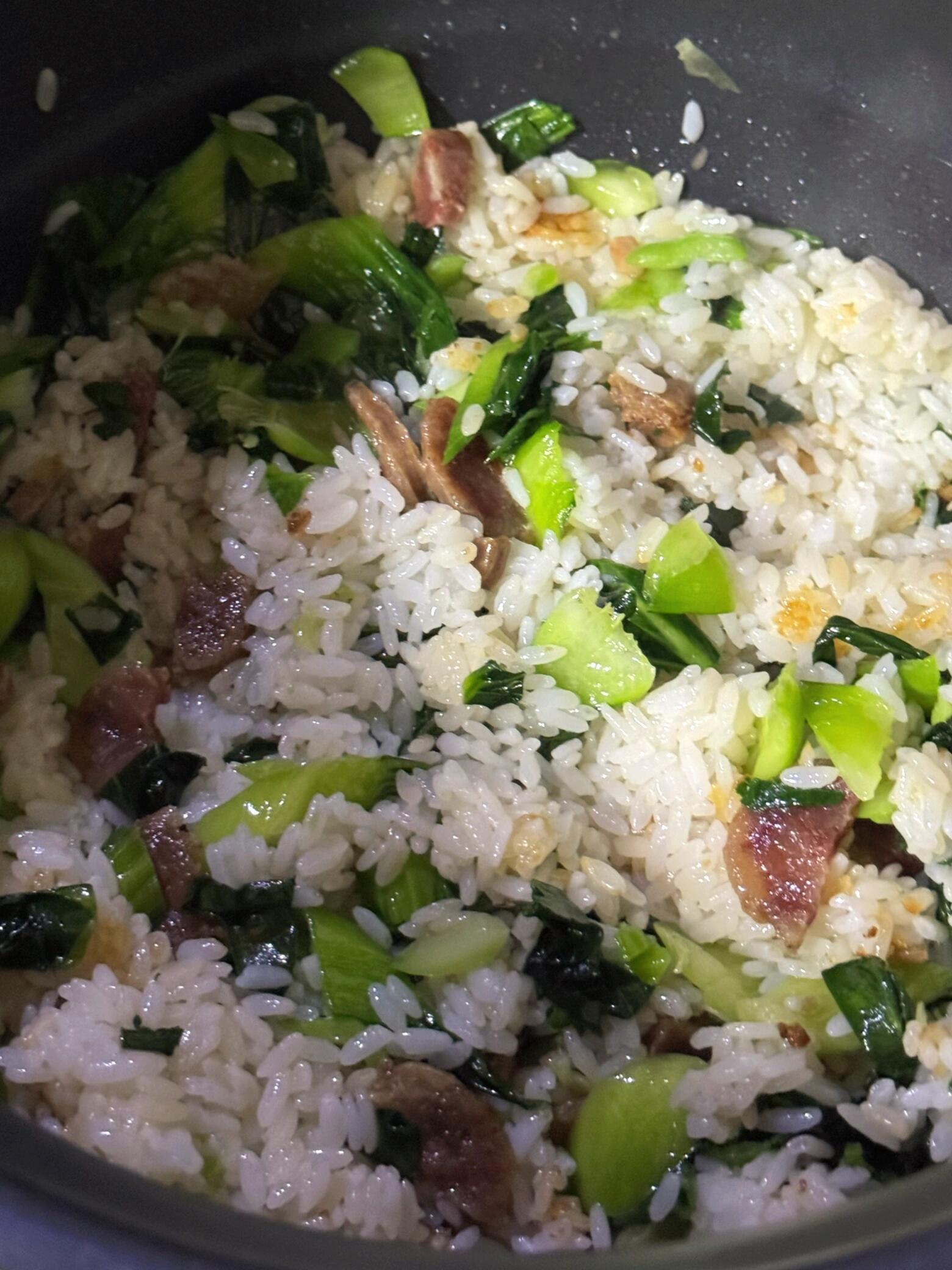 冬天的香肠菜饭就是香。 