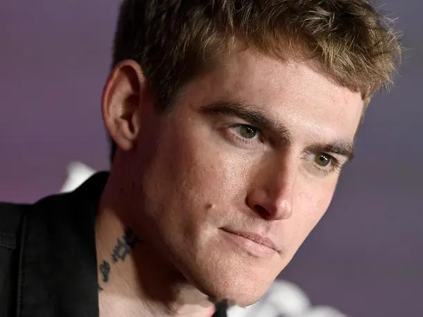 Presley Gerber死因为药物过量引发的心脏骤停，于当地时间9月20日上
