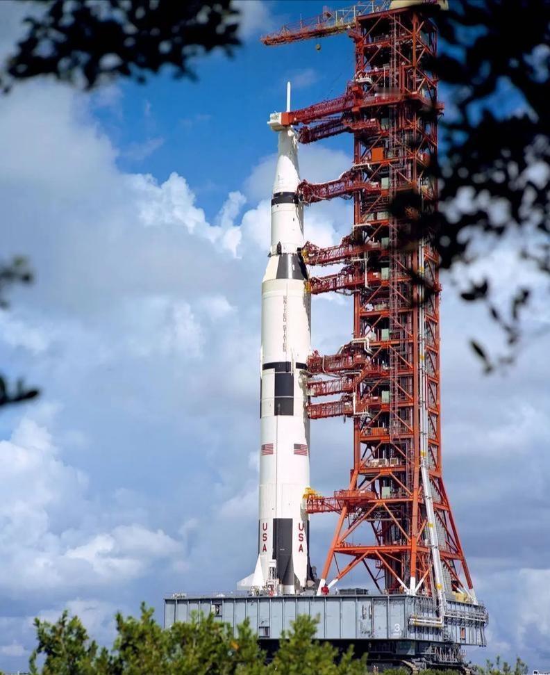 美国登月6次，为什么现在登月却这么难  
     美国“阿耳忒弥斯2号”载人绕