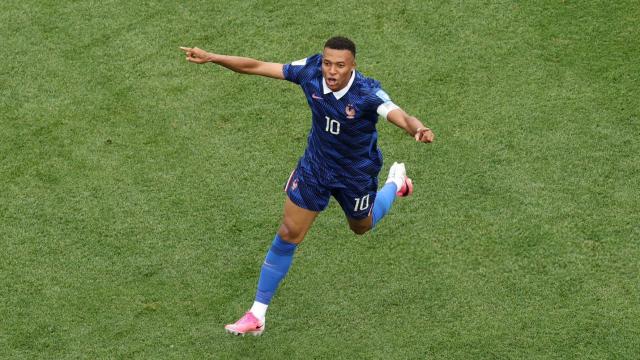 势不可挡！法国3-0完胜伊拉克，豪取小组赛连胜🔥
恐怖统治力！高卢雄鸡全程碾压