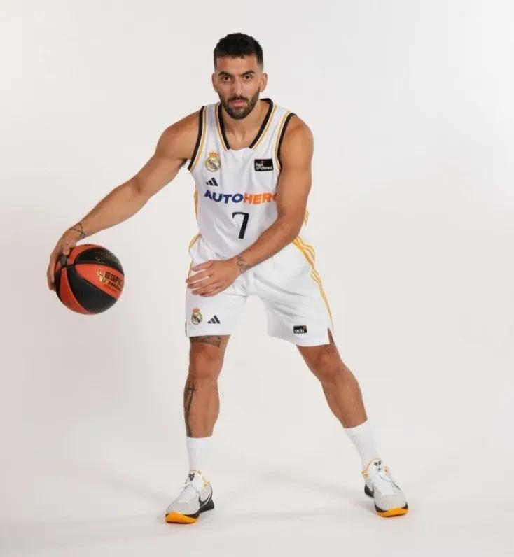 NBA季前赛，皇家马德里127-123独行侠，不得不承认的2大事实

1.无东契