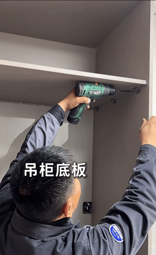 没有一个强迫症能拒绝严丝合缝谁懂看见缝隙杂乱就浑身难受！卡萨帝致境套系把平嵌美学