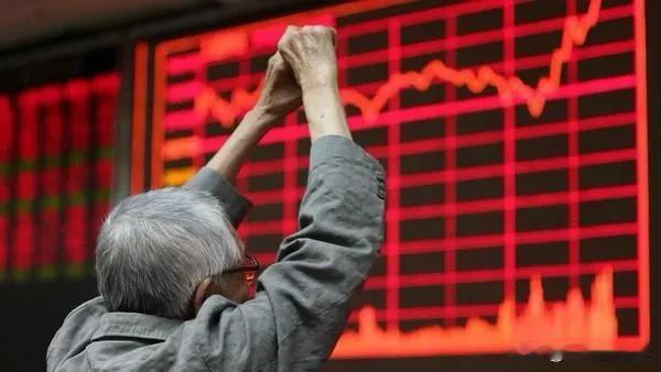 放量滞涨还是蓄势待发？
看完便知——
今日三大指数放量反弹
成交高达22173亿