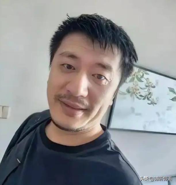 太可惜了， 
41岁的张雪峰至少错过3次挽回生命的机会。
最近的一次机会就是他去