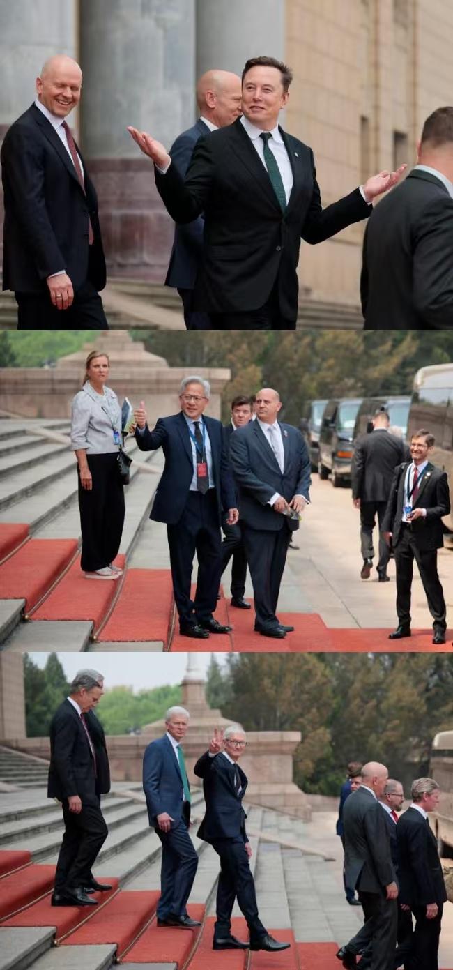 今天中午，访华的三位美国🇺🇸科技大佬走出人民大会堂，手势各不相同，很有趣地传