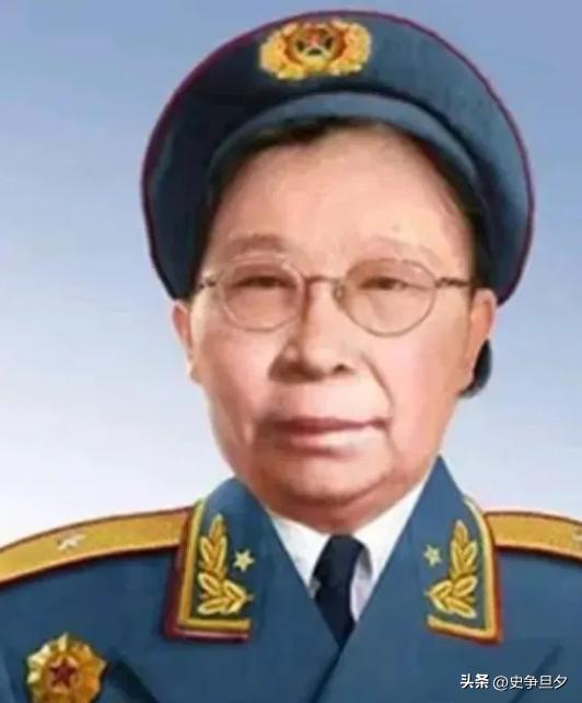 1955年，开国女将军李贞回乡探亲，遇到了打骂她的第一任丈夫古老三，当二人再相见