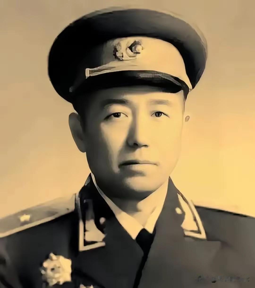 1946年深夜致命刺杀！警卫排长持刀偷袭司令员，万万没想到，全是司令员设下的大局