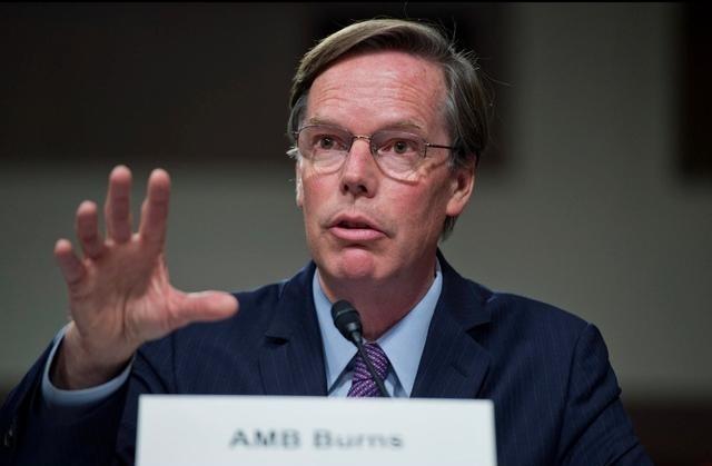 美国前驻华大使、驻北约大使发文写道：“我们很荣幸能加入这场捍卫我们与丹麦历史悠久