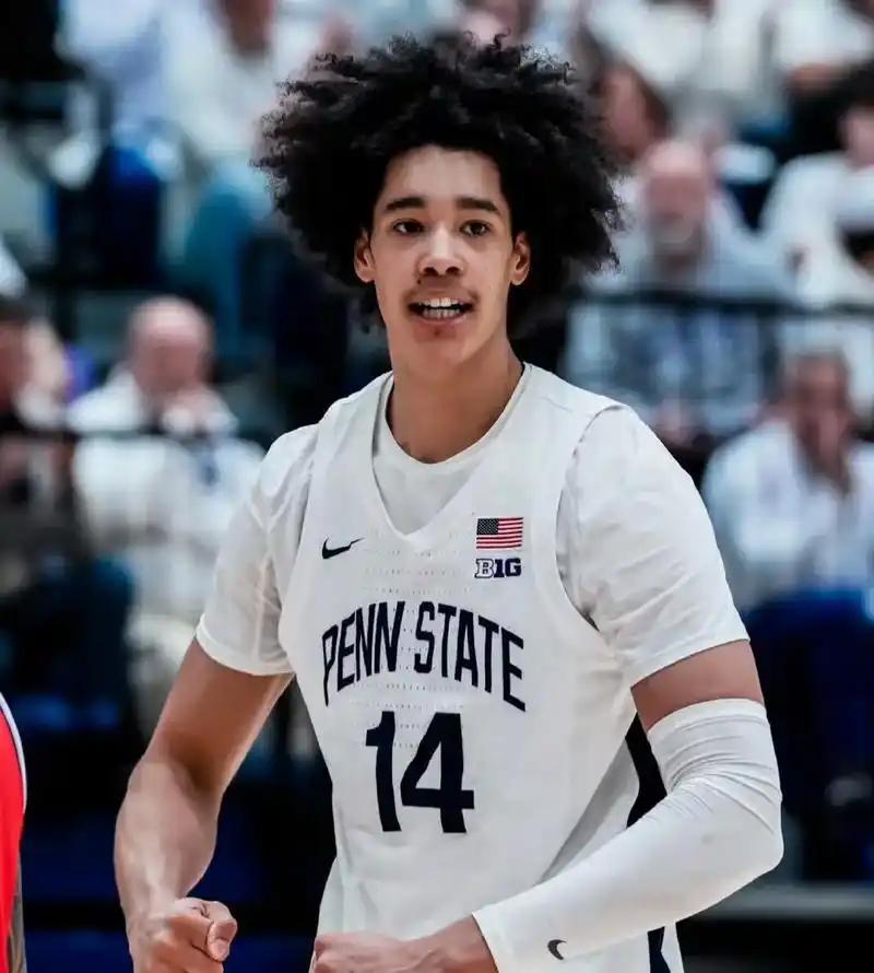 快船捡到宝了！！
 
快船115-96轻取强敌森林狼，快船新人尼德豪泽打出生涯代