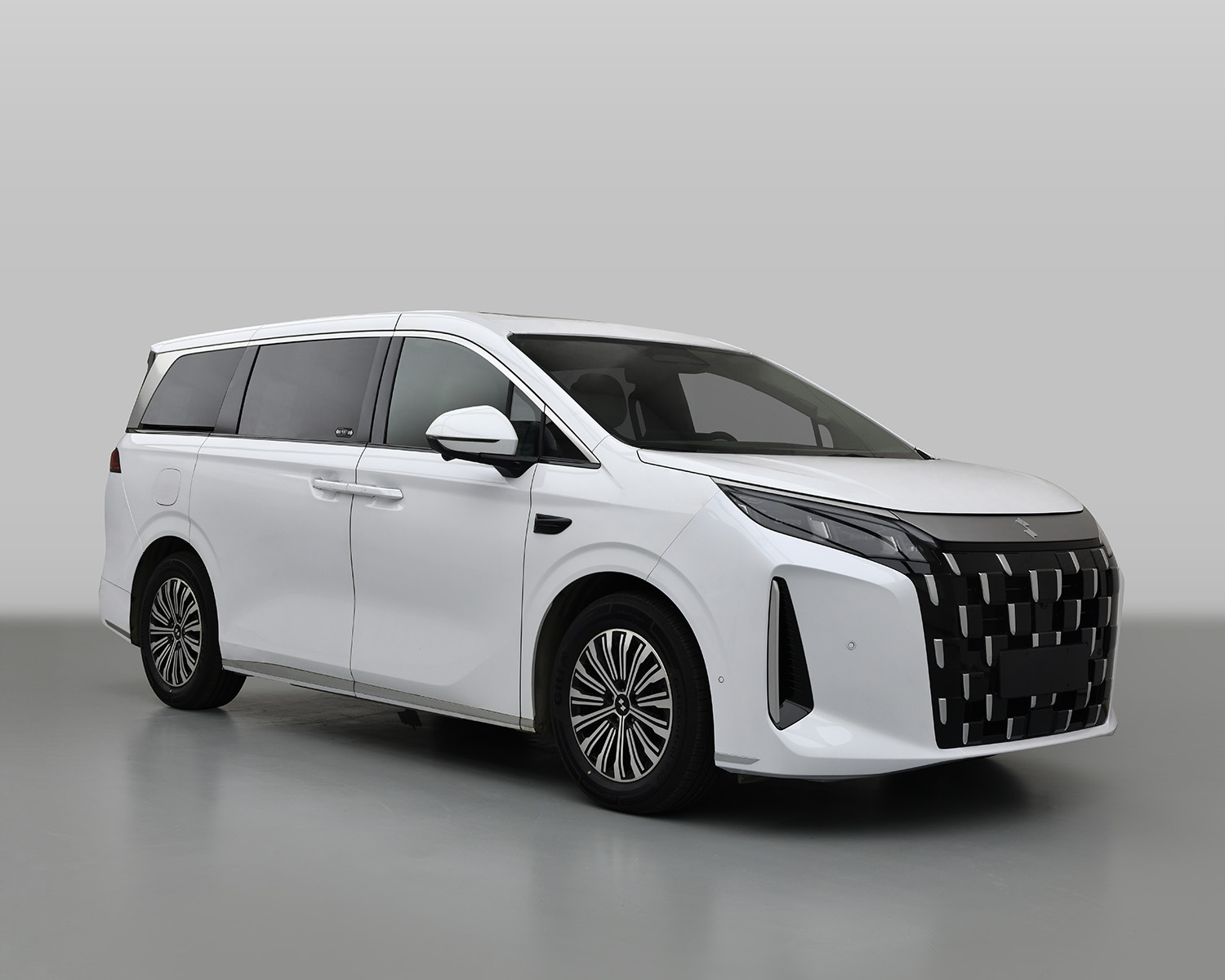 领汇 M9 申报了。 