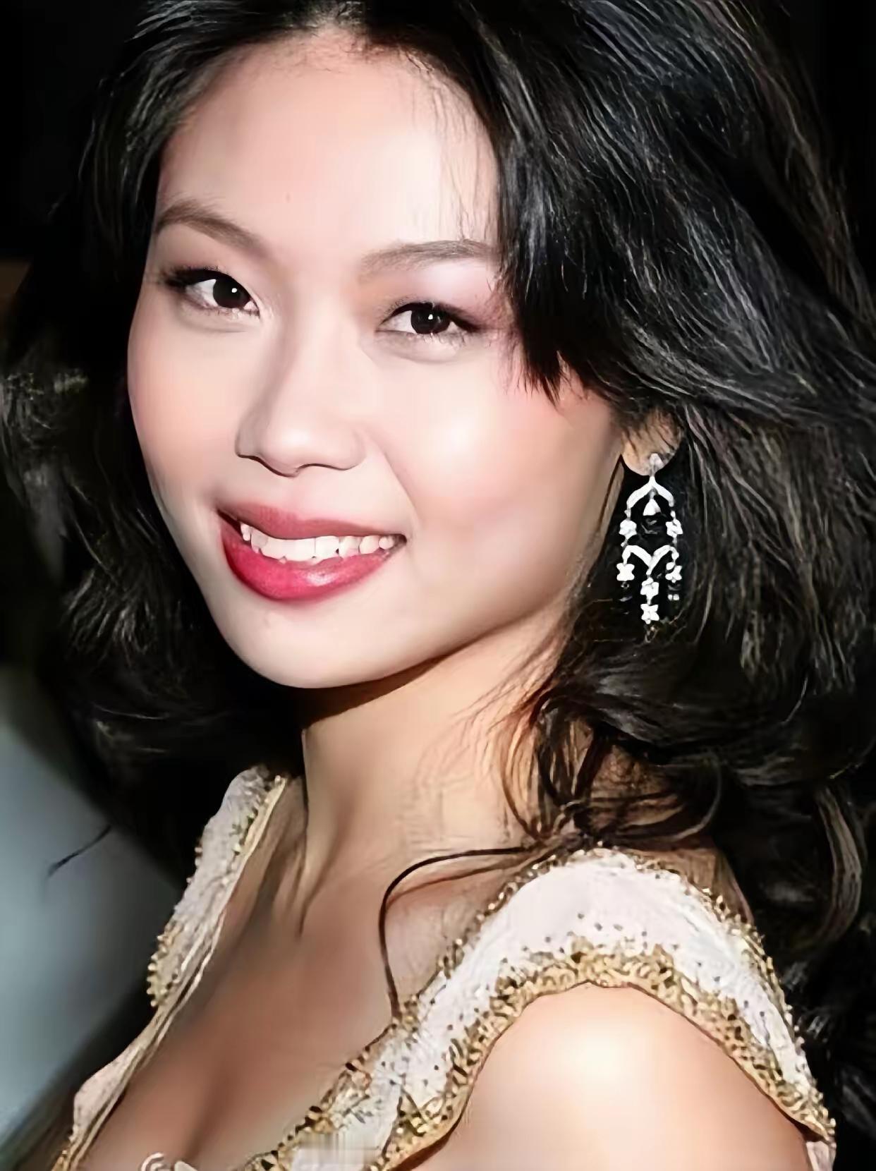 值得深思的一段话：“和女人玩，如果你发现她漂亮，情商又高，说话滴水不漏，让你感觉