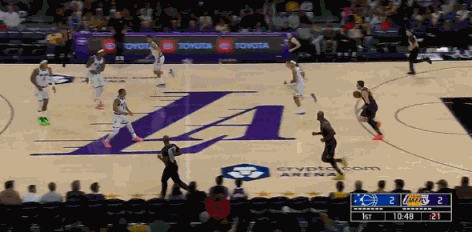 半节10分！今天詹姆斯要爆？
在今天NBA常规赛湖人与魔术的第一节比赛中，詹姆斯