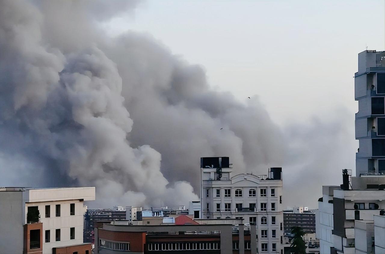 美国这次操作藏不住大问题了!当地时间3月6日，美国国务院一声令下，绕开国会层层审