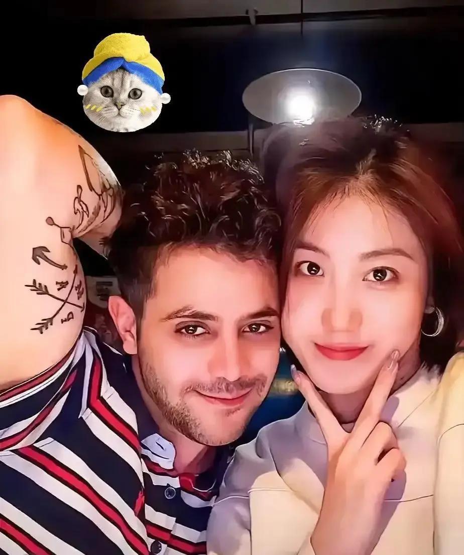 西安女生和埃及老公刚领完红本本，转头就被要求掏全款买车，还得把车主写成他。
提车