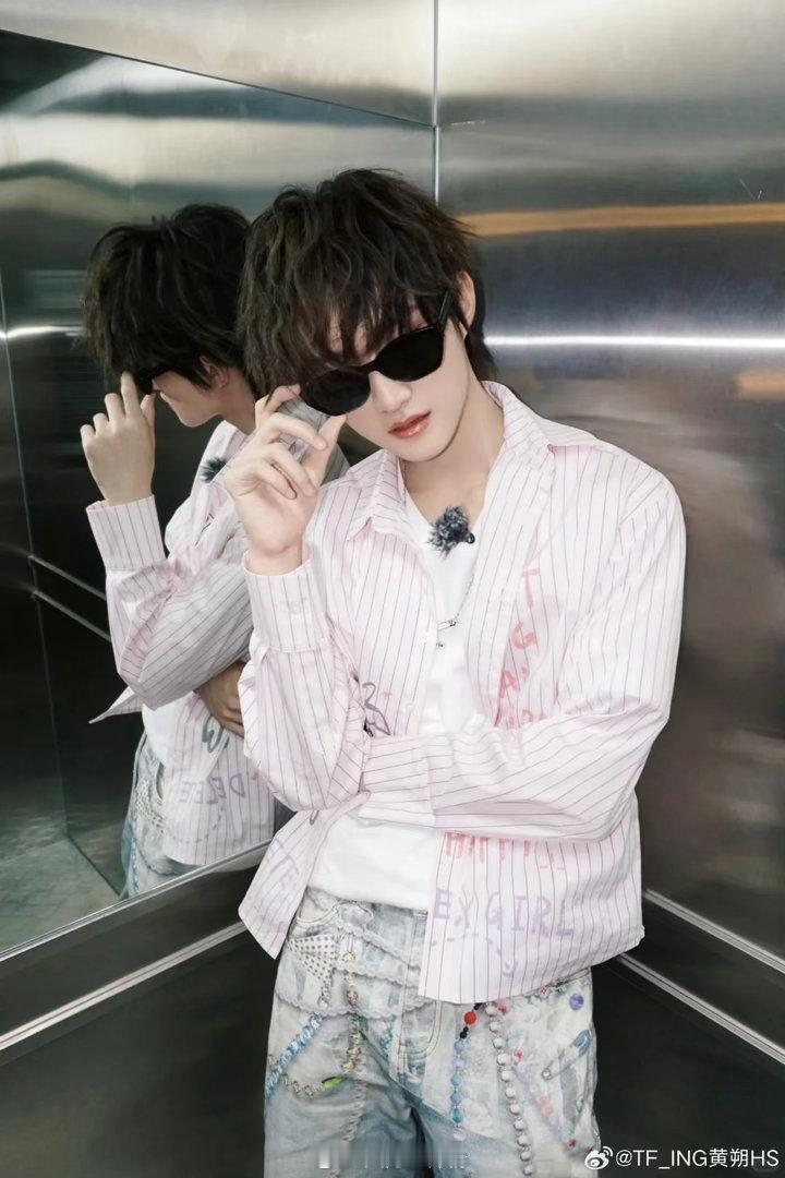 黄朔我苦笑我释怀无限超越班史诗级抗抑郁 黄朔错过护士角色的那个表情，又好笑又心酸