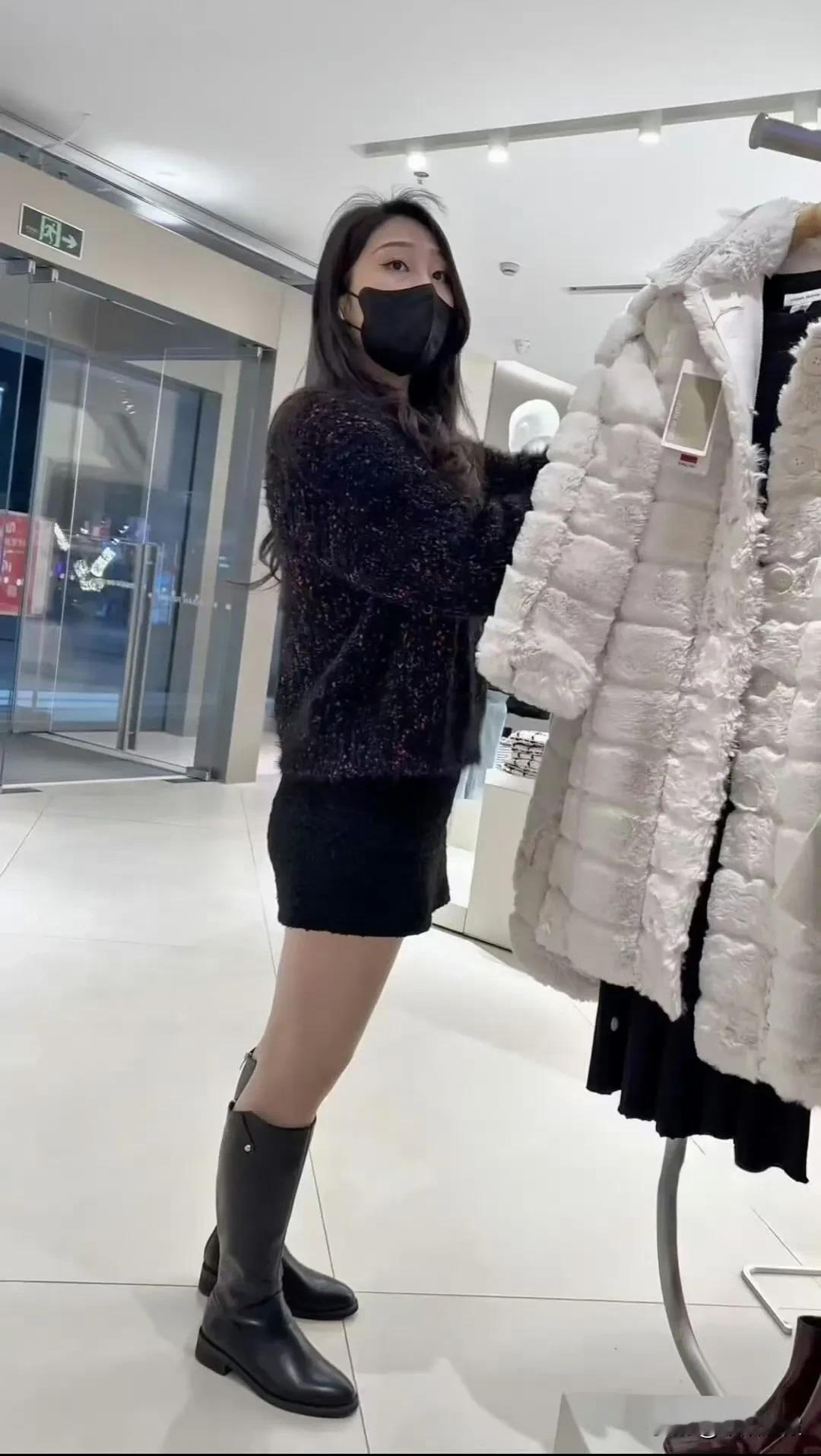 世界上最美的艳遇是遇见另一个更优秀的自己 
早[比心]