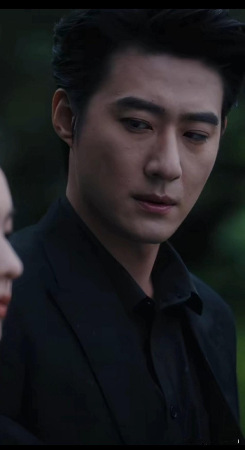 温景徽成长的代价，是一个女生最美好的八年