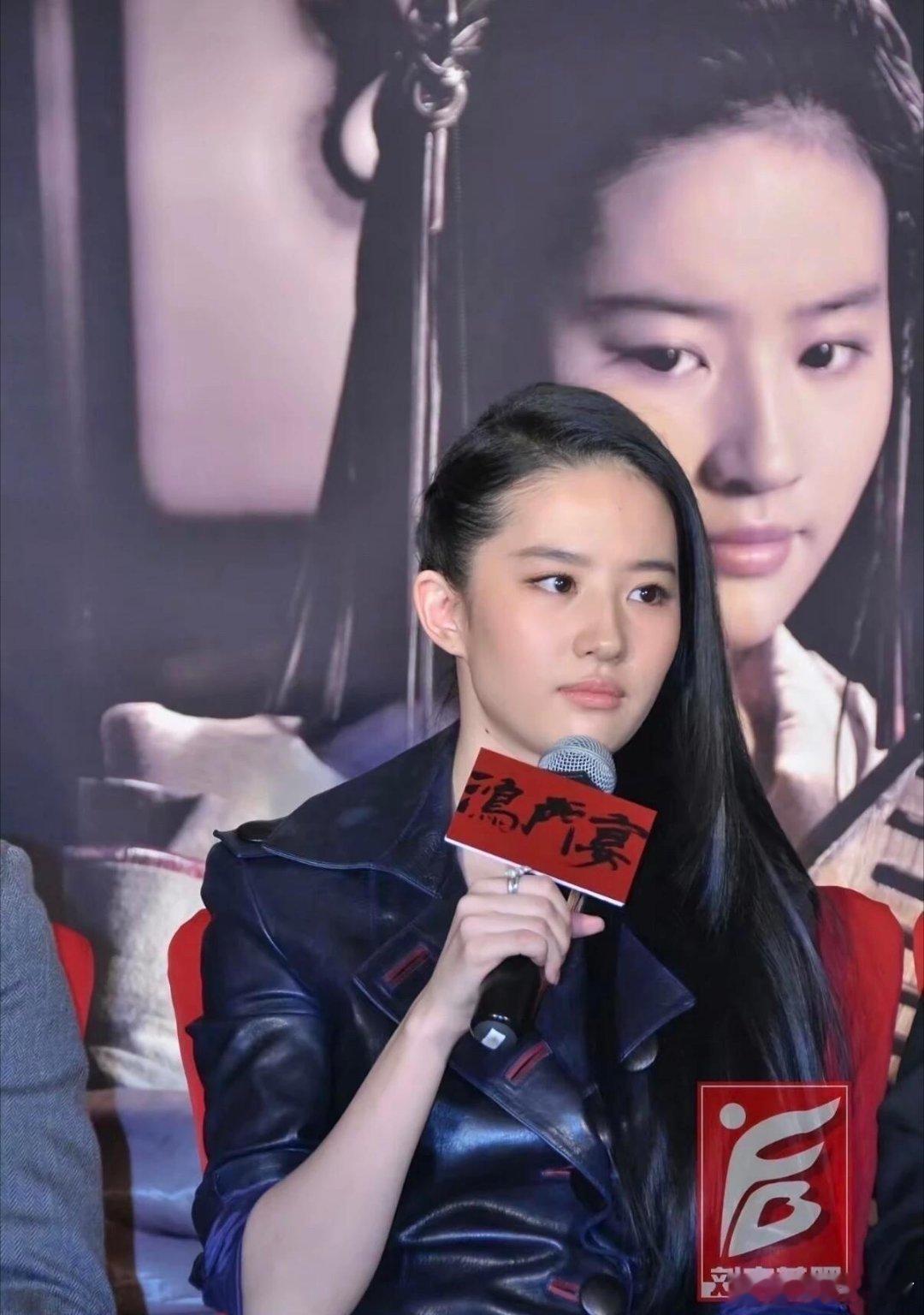刘亦菲这造型美到窒息，简直惊为天人！ ​​​