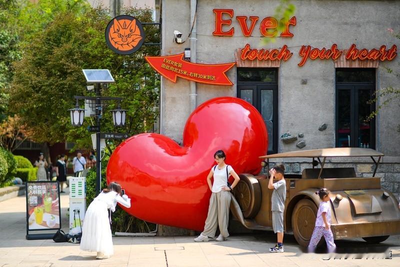 每天打卡收益都是0，可我还是在坚持。生活里好多事儿都是这样，看着没啥直接的物质回