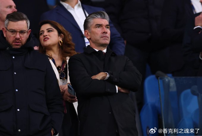 TalkSPORT主编关于休斯未来：我认为理查德·休斯今年夏天不会去沙特 利物浦