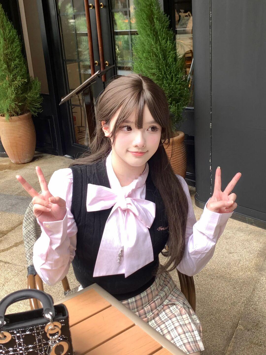 ✌︎︎• ◡•𝕪𝕖𝕖𝕖