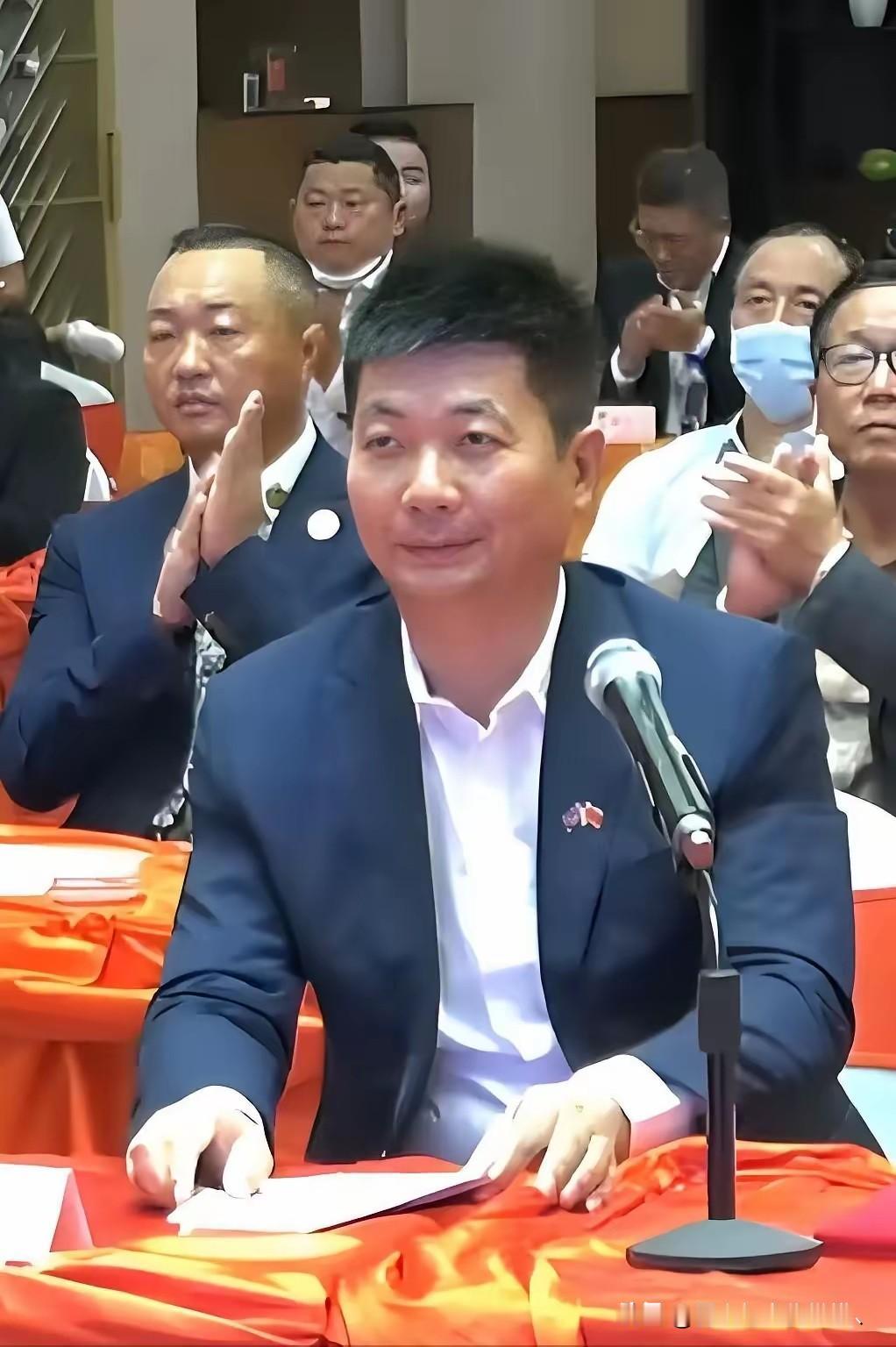 这小子道貌岸然，也是个杀人凶手，幕后主使。缅甸这国滋生犯罪，罪犯大多是从大陆过去