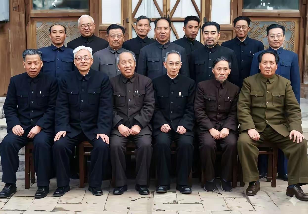 ＃红色文化＃
伟人风采欣赏：