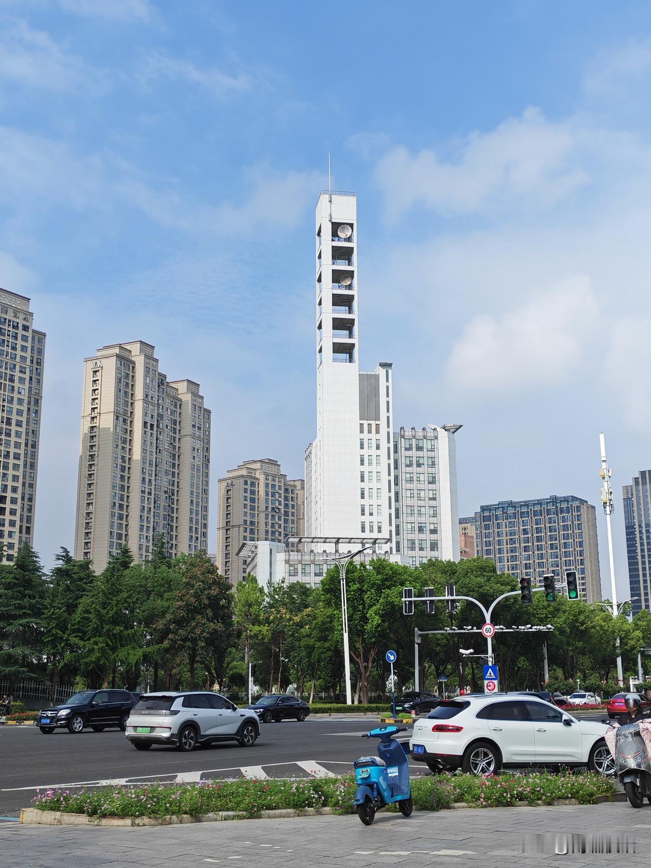 蚌埠，正用一份硬核成绩单，宣告这座老工业基地的强势回归！

2026年7月31日