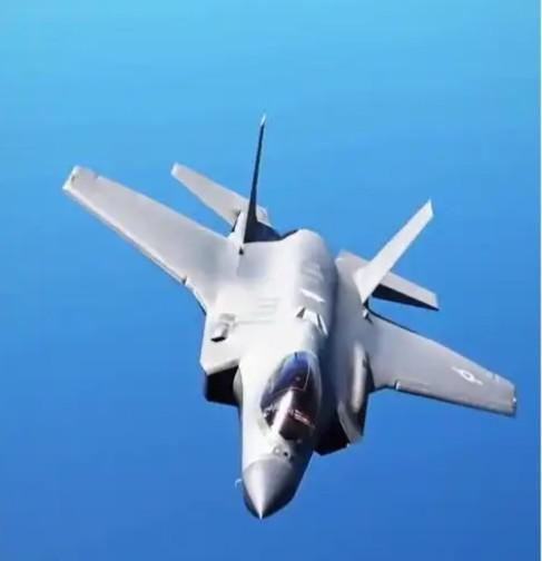 伊朗声称又打掉3架F-35
伊朗伊斯兰革命卫队宣布，其航空航天部队于8月1日上午