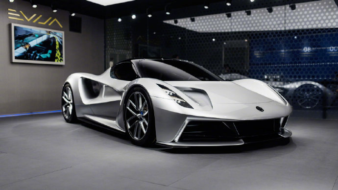 Lotus Evija - 最大马力2,000-HP。 