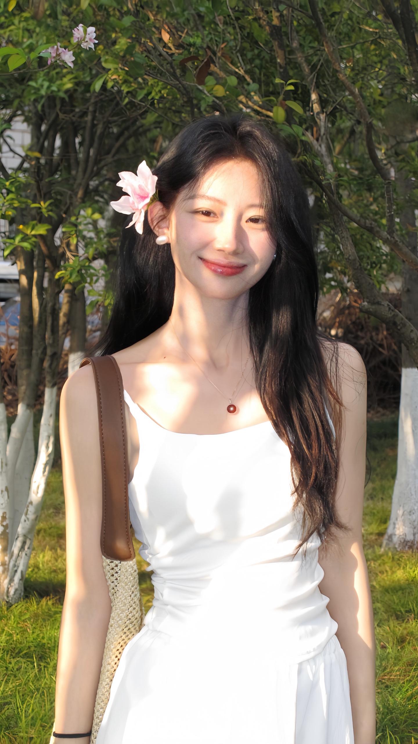 这么好的天气 我们一起去散步吧