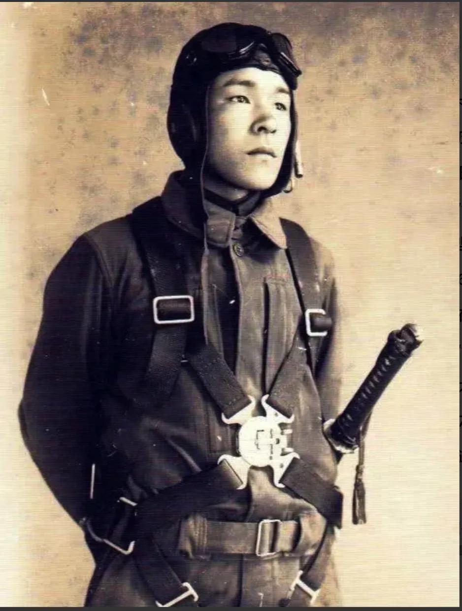 聂枫
 
1944年，武工队队长被俘绝境，冈村宁次亲侄从天而降，八路军一招换回4