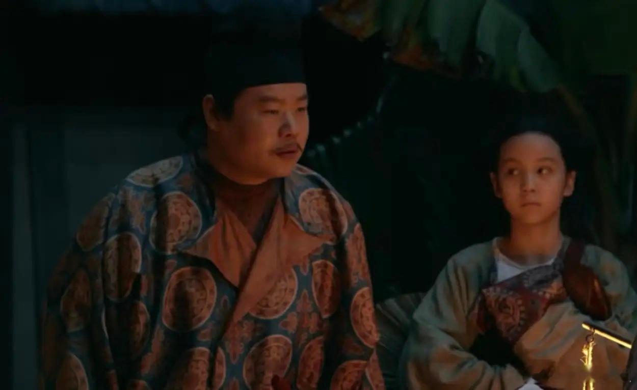 《长安的荔枝》雷佳音说：最初郑平安这个人物是一个大帅哥来演的，后期看到岳云鹏来剧