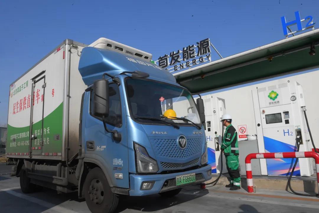 日本媒体最近突然开始担心一件事，氢能，会不会变成下一个新能源汽车？
只不过这一次