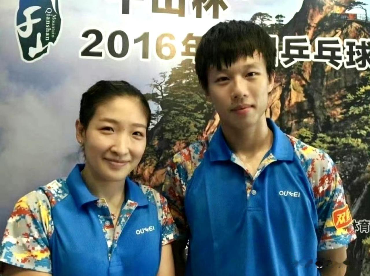 10年光阴转眼即逝，从少年到青年，谁的变化大？当然男孩子变化大，个子蹿的老高了。