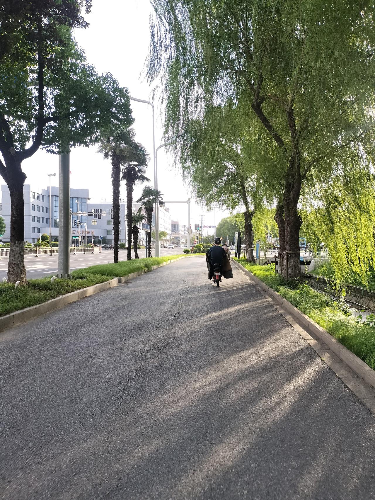 宝应老话“忽老二”，外地听不懂
里下河常说的方言“忽老二”，老一辈用来形容东西做