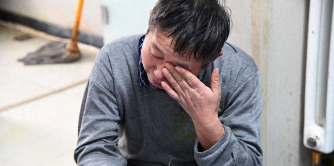 天津，小伙租了套房，每月租金 2500 元，租期一年。后来，他父亲也住了进来，父