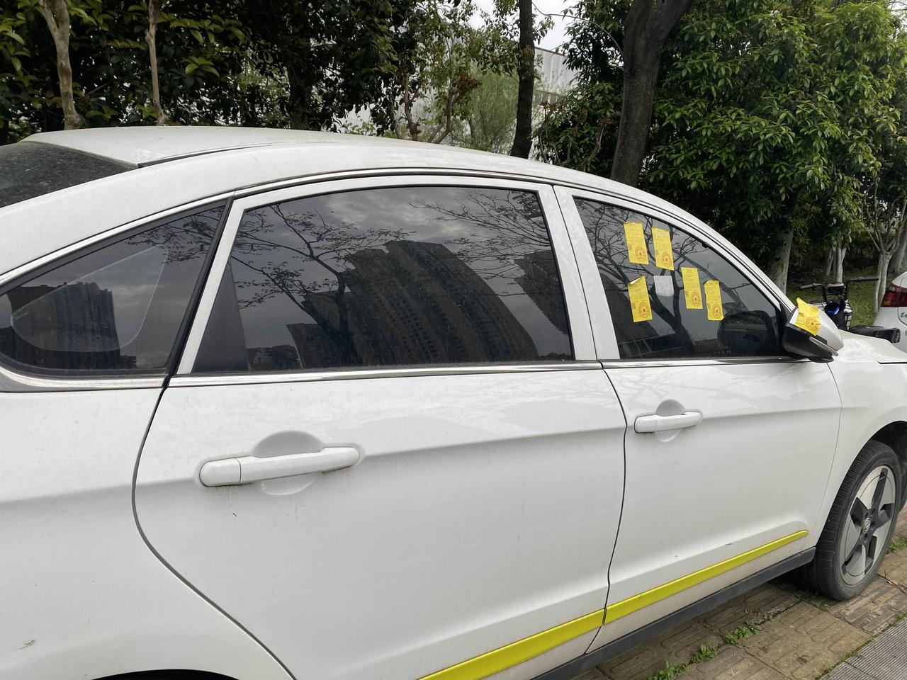 为什么要这样对我？做错了什么。