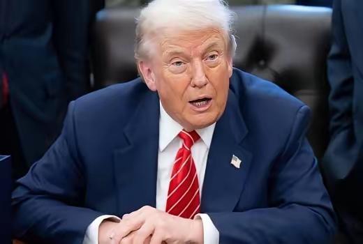 特朗普计划让中国数千架波音客机全部停飞。
​现在中国境内正在运营的波音客机，差不