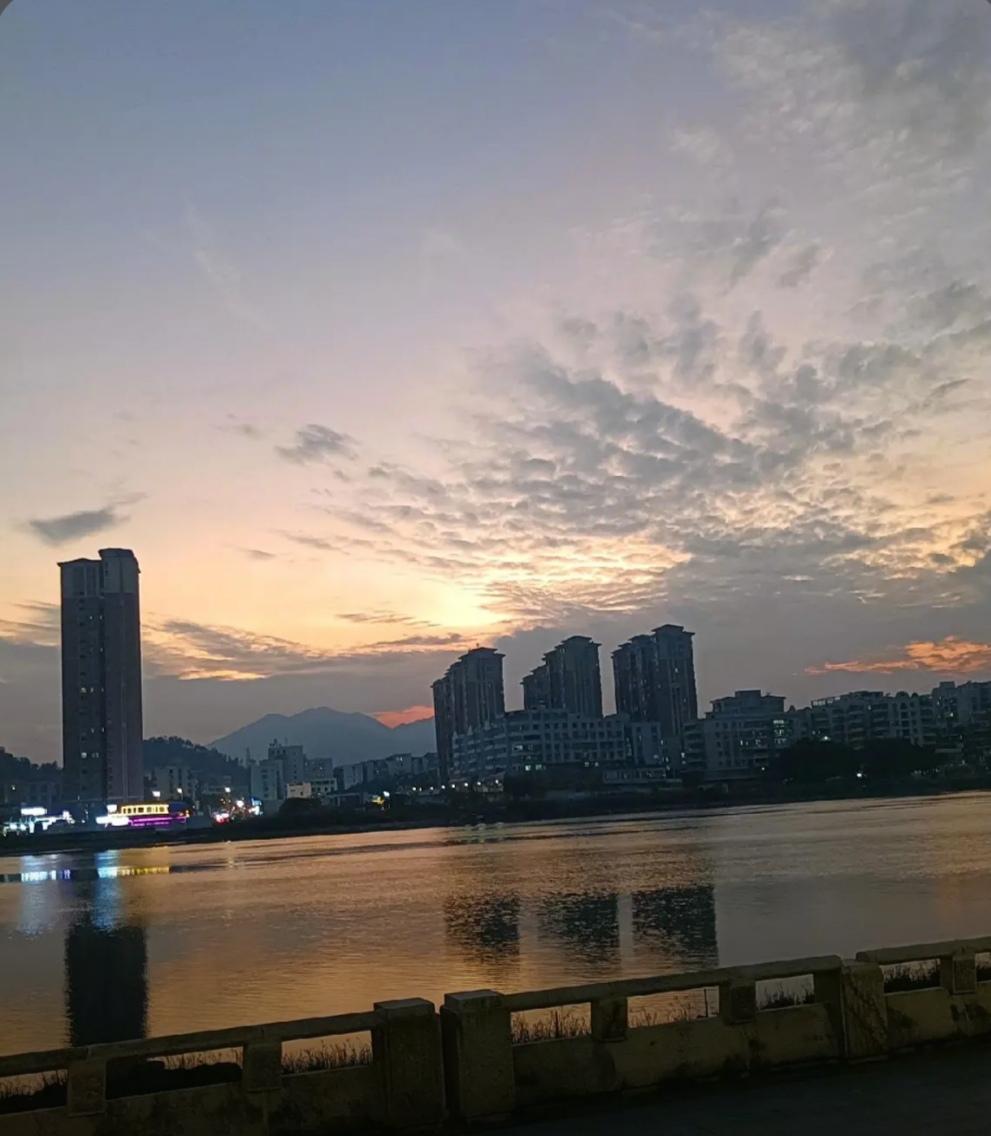 分享一下你随手拍下的照片