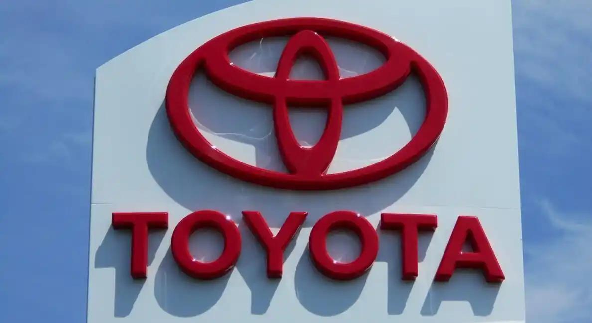 内容：朋友们，今天聊一个特别反常识的事。全球汽车销量冠军，连续六年世界第一的丰田