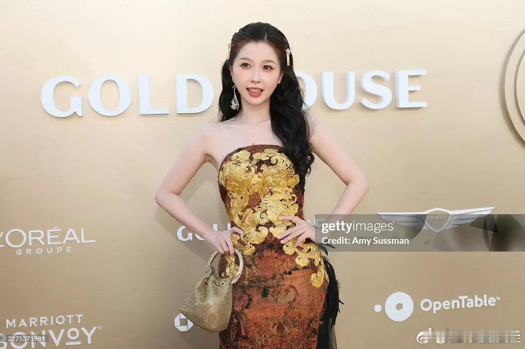 观虞书欣有感，人中长度是不是30➕女星的痛点啊？ 