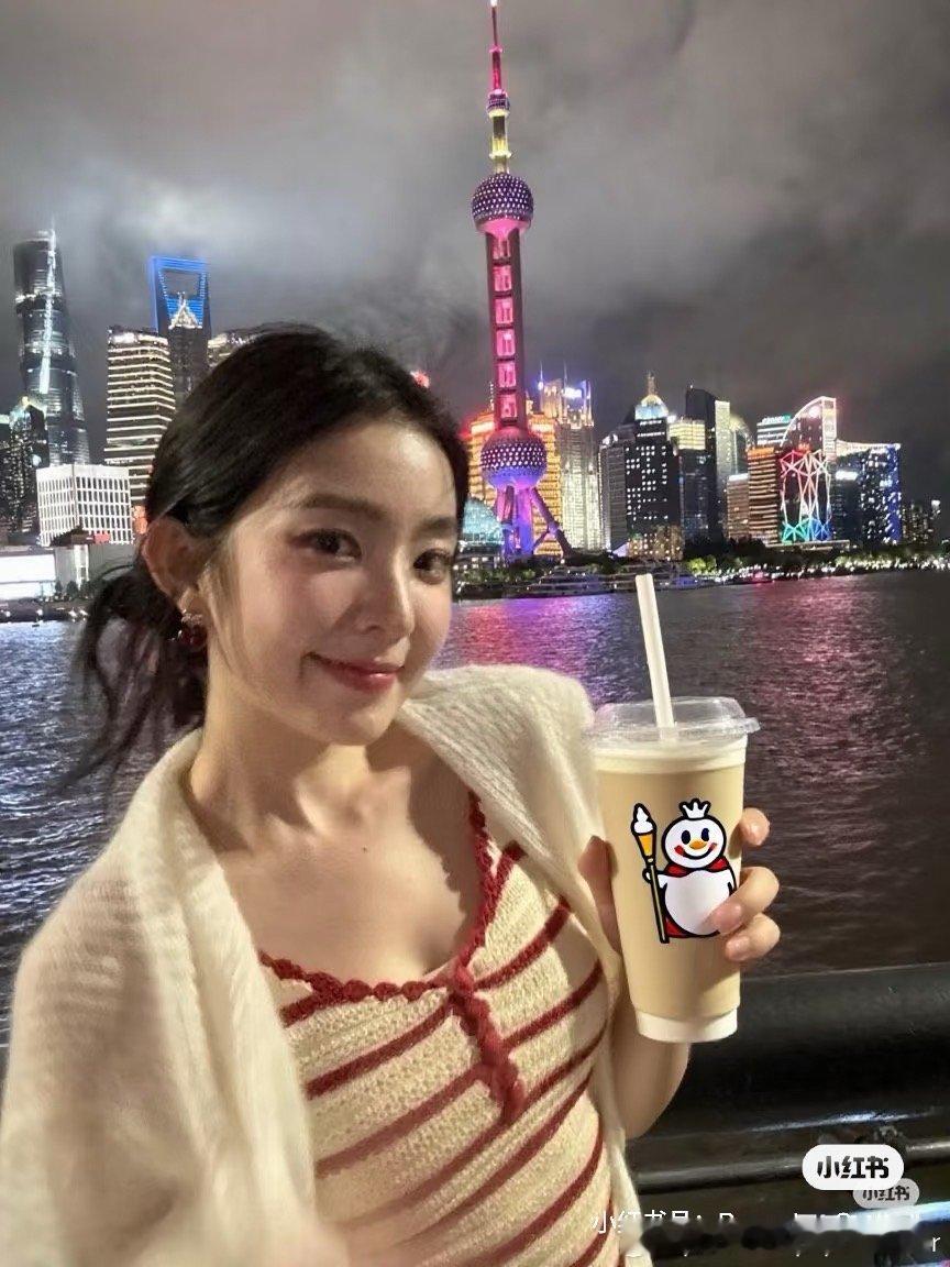 我服了哈哈哈哈哈哈哈 ​​​