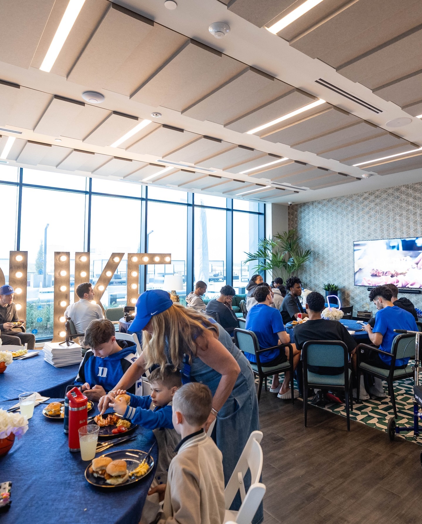 杜克男篮  疯三开始前的动员大会？ 