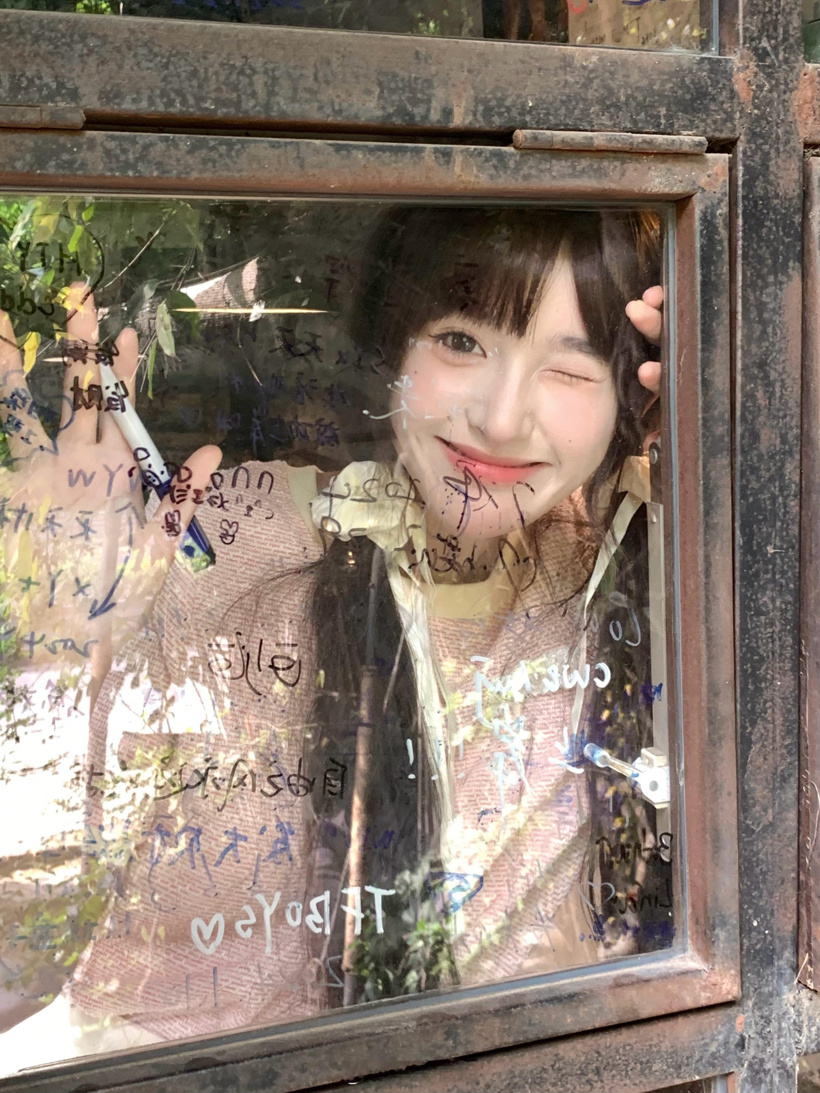 这组梦回高中 拍头像的日子了໒꒰ྀི ˃̵ ࿁ ˂̵ ꒱ྀིა ​​​