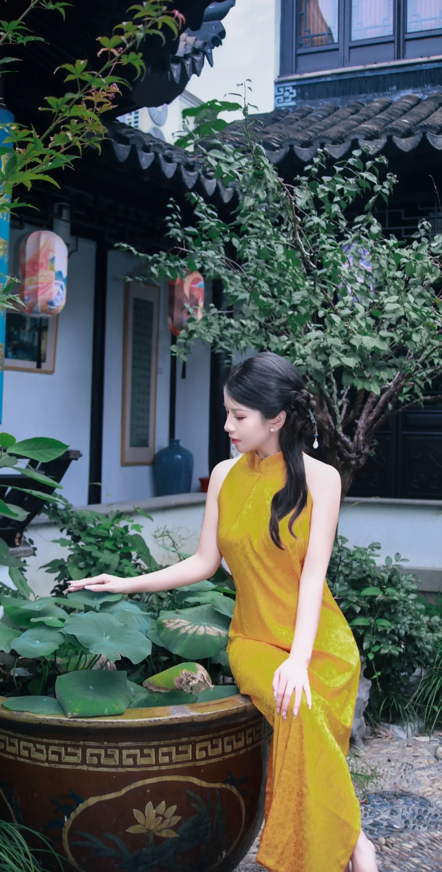 那时的我心比天高，什么都听不进去，如今的我，沉默寡言什么都说不出来……