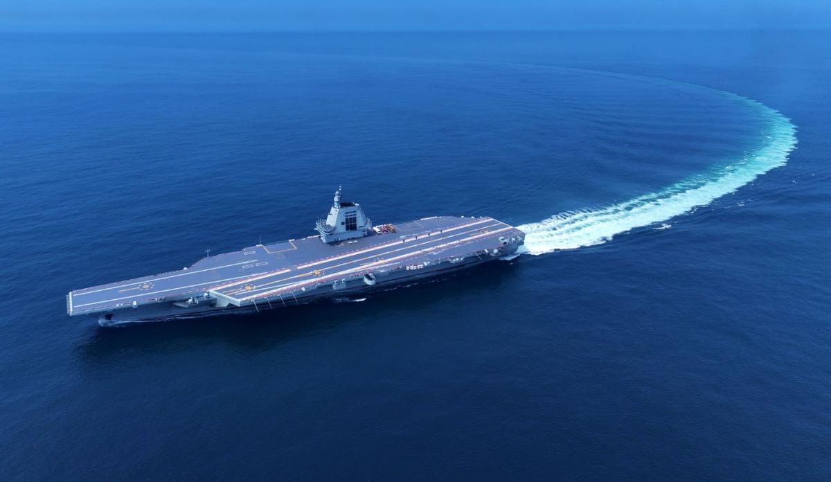 福建舰在南海就位，7艘巨舰总计30万吨，解放军现在兵力空前。菲律宾最近可能心情不